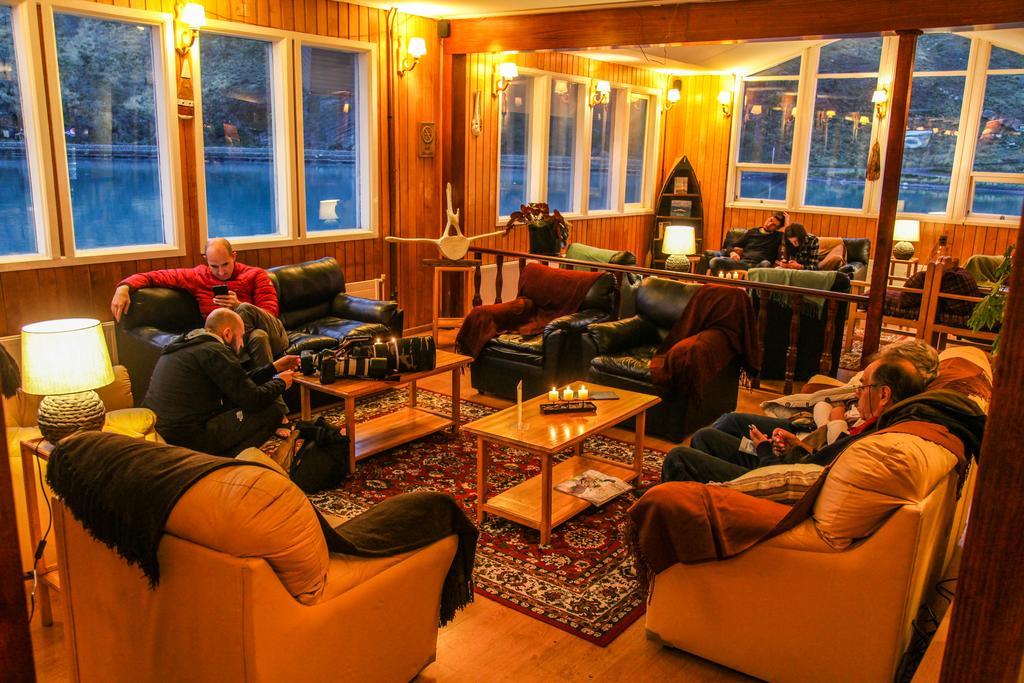 Hosteria Pehoe Torres del Paine National Park Exterior photo